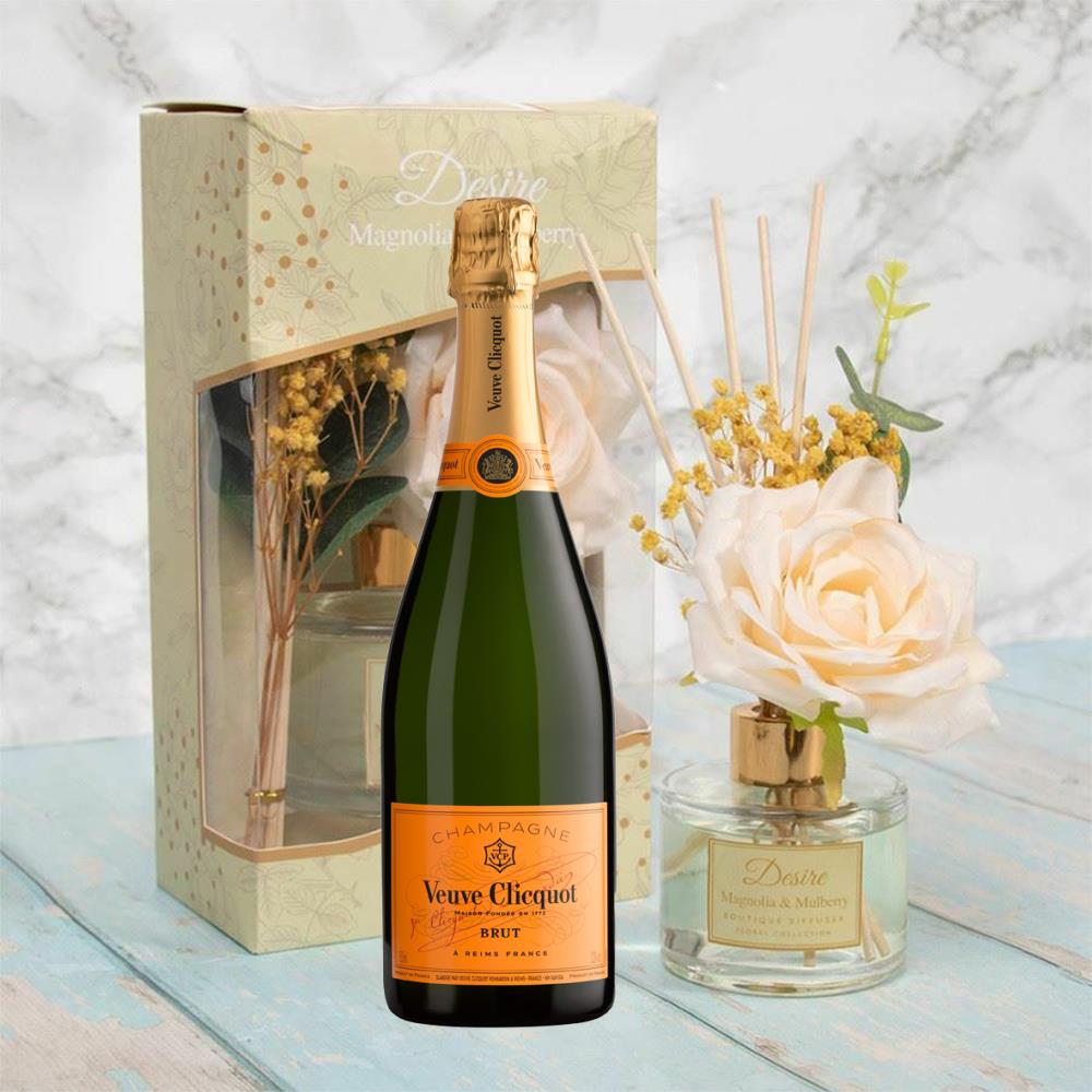 Veuve Clicquot Yellow Label Brut Champagne 75cl With Magnolia & Mulberry Desire Floral Diffuser
